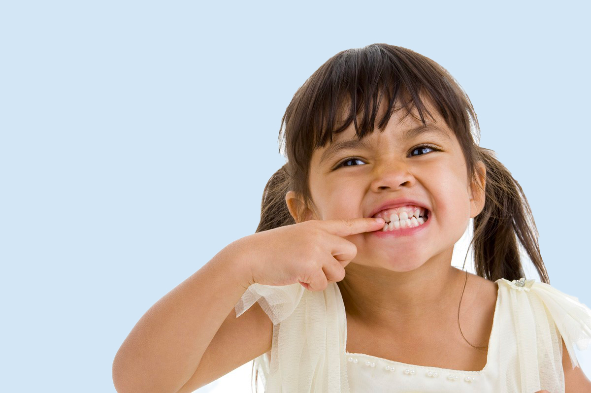 bruxare dentista bambini varese